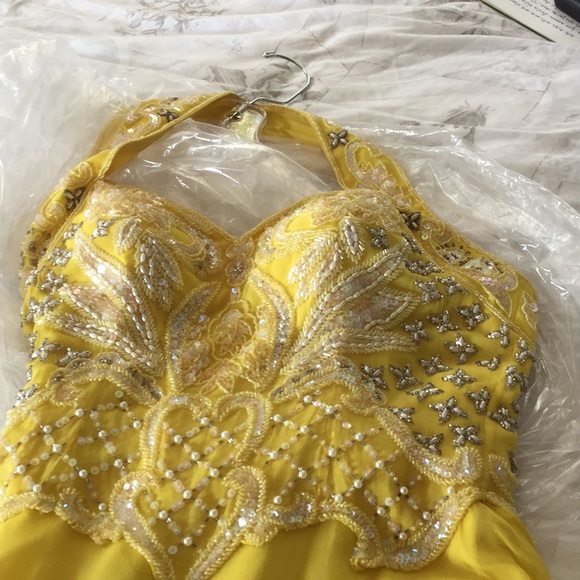 Silk chiffon evening gown - Picture 6 of 7